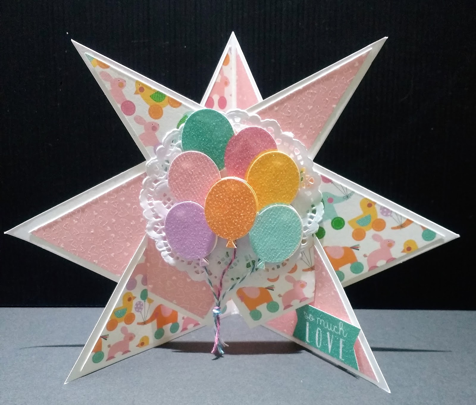 IcedImages Star Shaped Easel Style Card