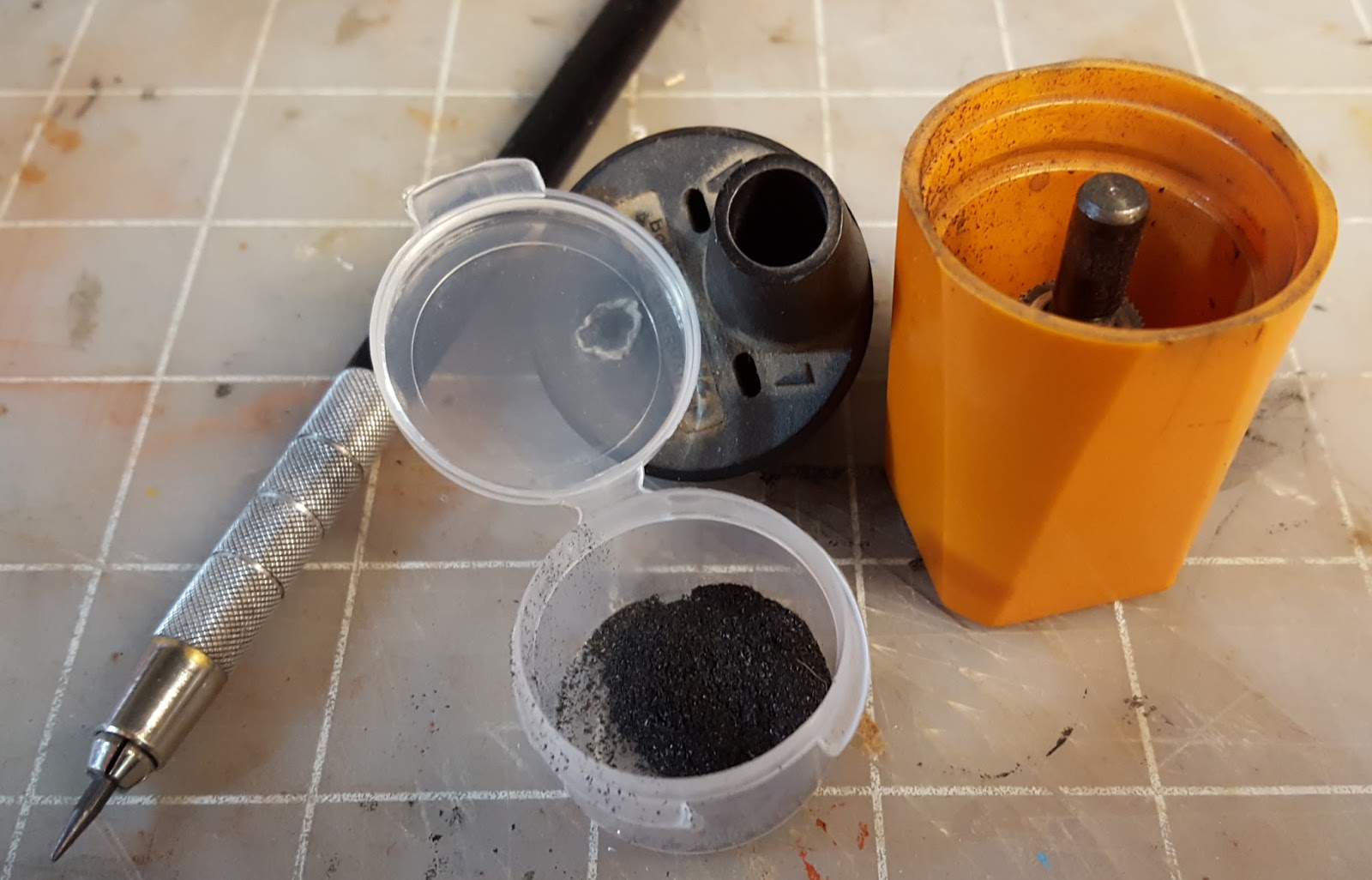 White Tanks Hobbies Tutorial Metal with Graphite