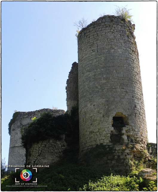 BLAMONT (54) - Château-fort