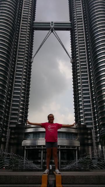 Macarena en las Torres Petronas Macarena en las Torres Petronas