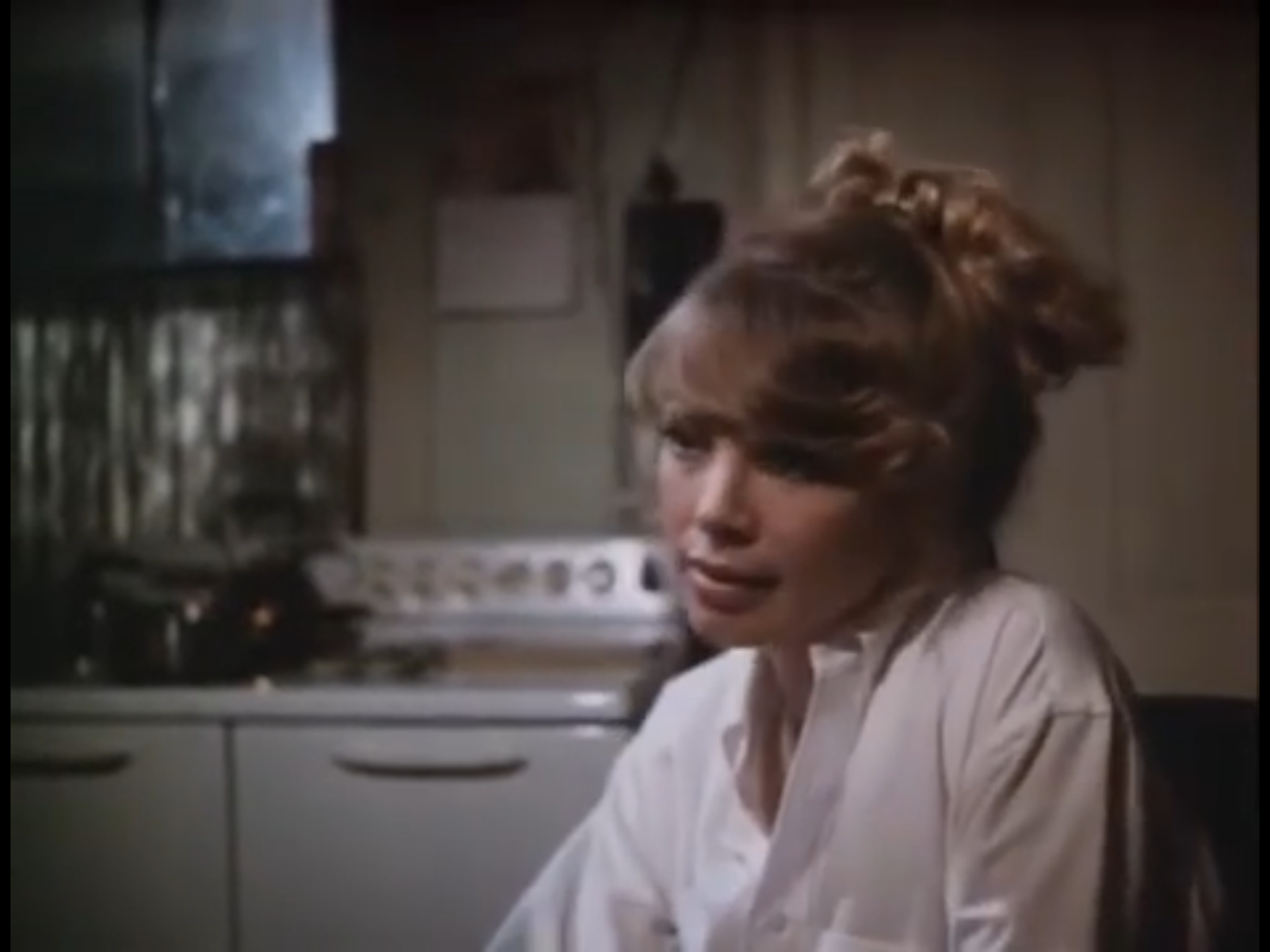 Брук шилдс 80-е. Альва мюрдаль сказки. Бурда мода 80-90х годов. 1982 год женщина. 1982 год женщина.