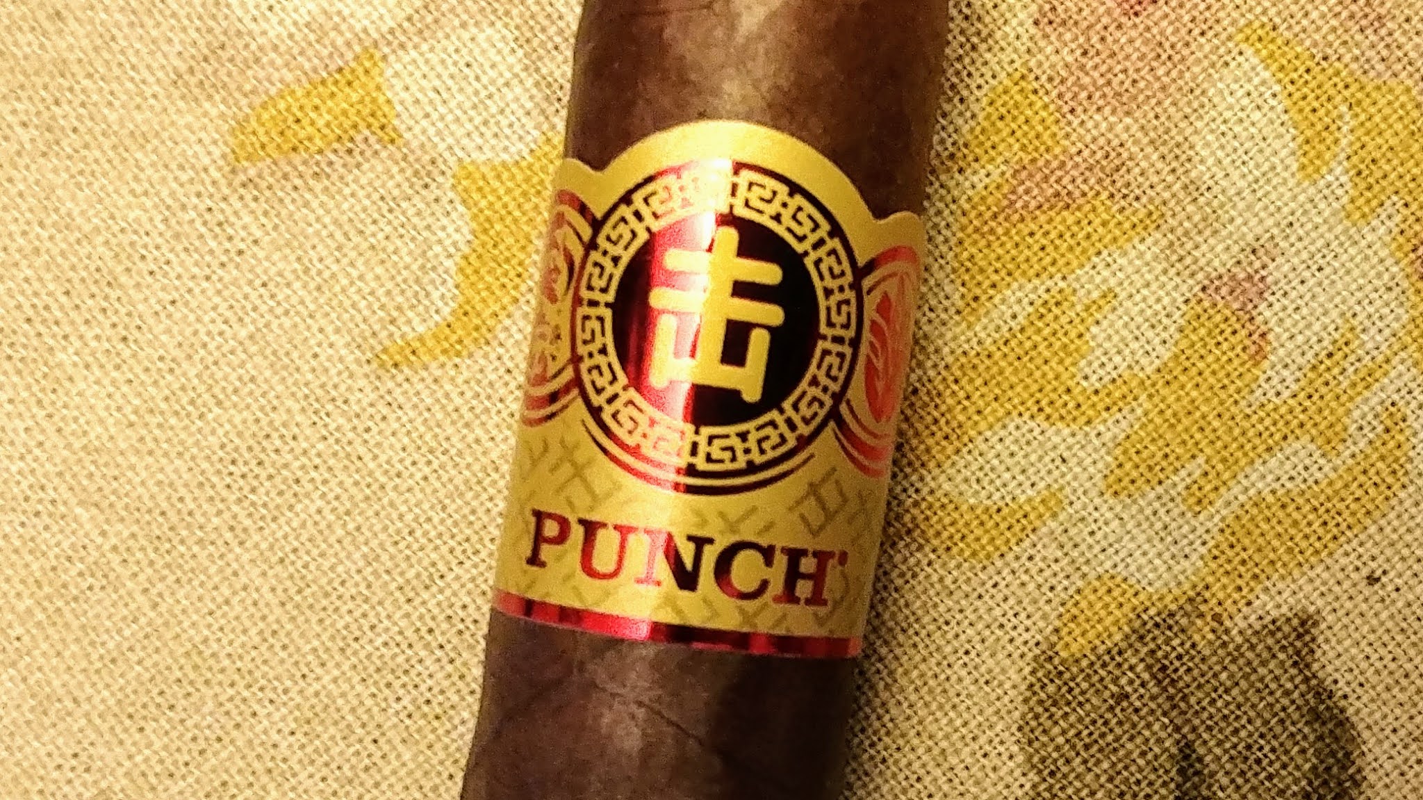 Tiny Tim's Cigar World! Punch KUNG POW! (6 x 52 toro)