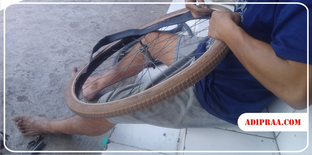 Diary Of Onthel Rider #7: Nasib Si Onthel Ketika Ban Bocor! - Adipraa.com