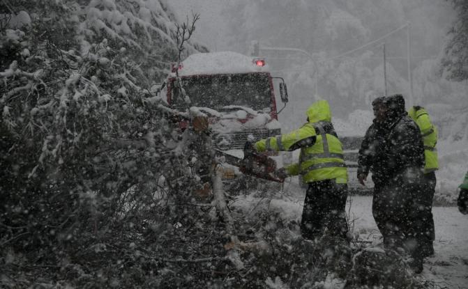 «Δύο μέρες δεν είχαμε ρεύμα και έμεινε ο πατέρας μου στα χέρια μου»