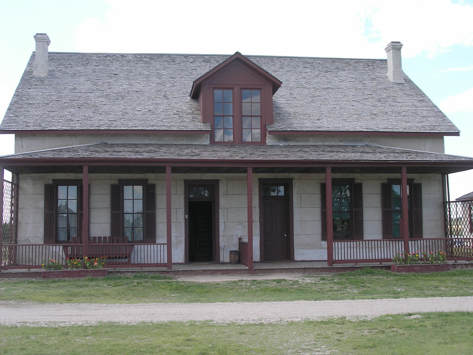 Travel with the Slivas: Ft Laramie, WY