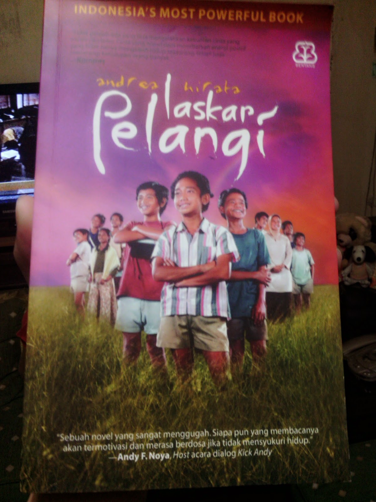 Keunggulan Buku Laskar Pelangi Kaisar Soal