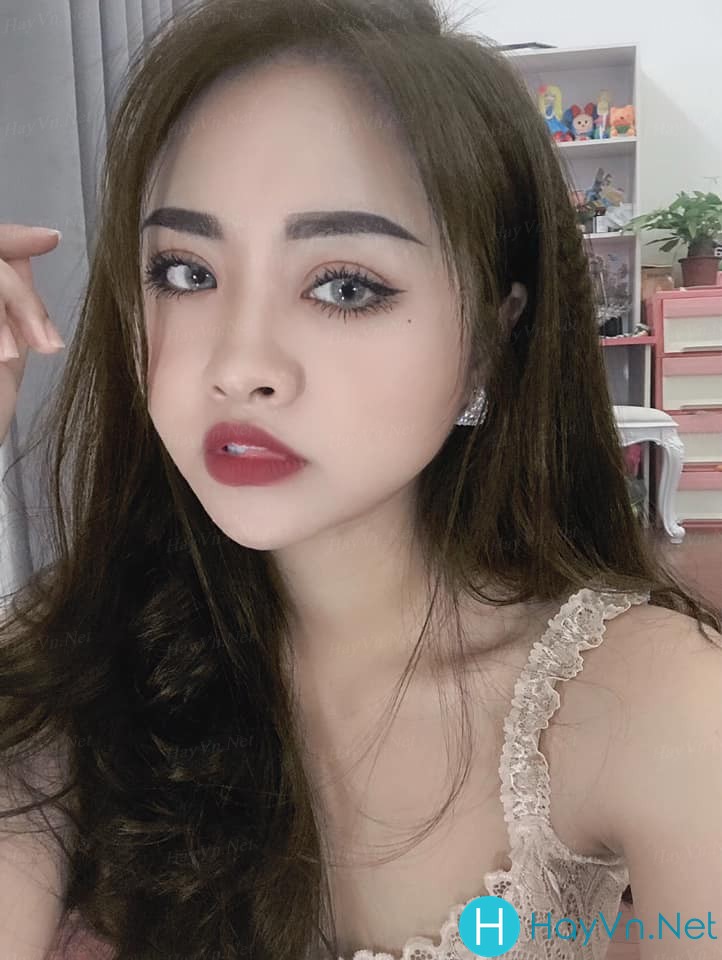 Mai Vy: Vòng 3 em đấy mà :P