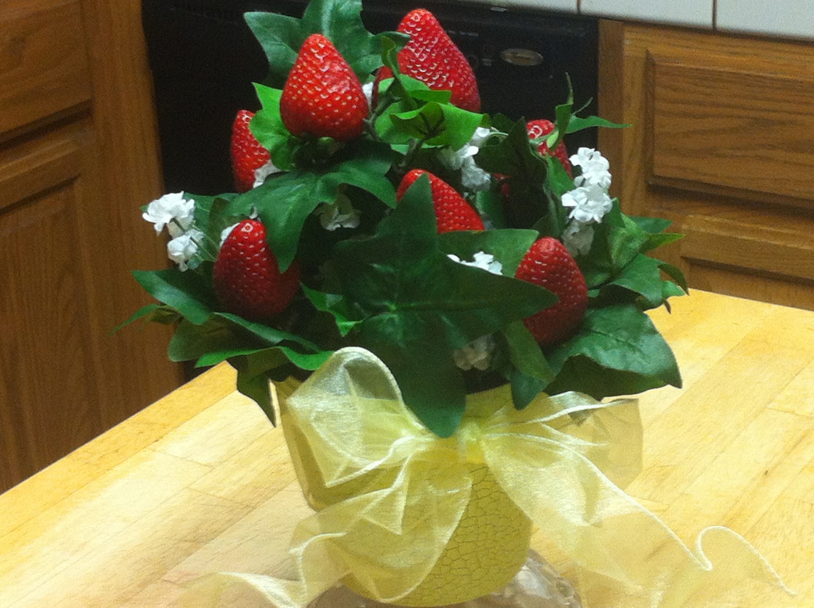 domenica's dish Edible Strawberry Arrangement