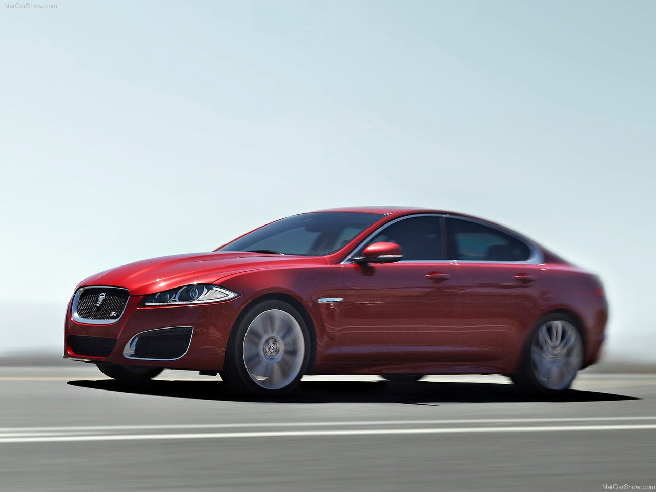 https://1.bp.blogspot.com/-eckySYnCrLs/TbAD20475nI/AAAAAAAAC8c/Z1MfbdDEMYM/s1600/Jaguar-XFR_2012_1280x960_wallpaper_01.jpg