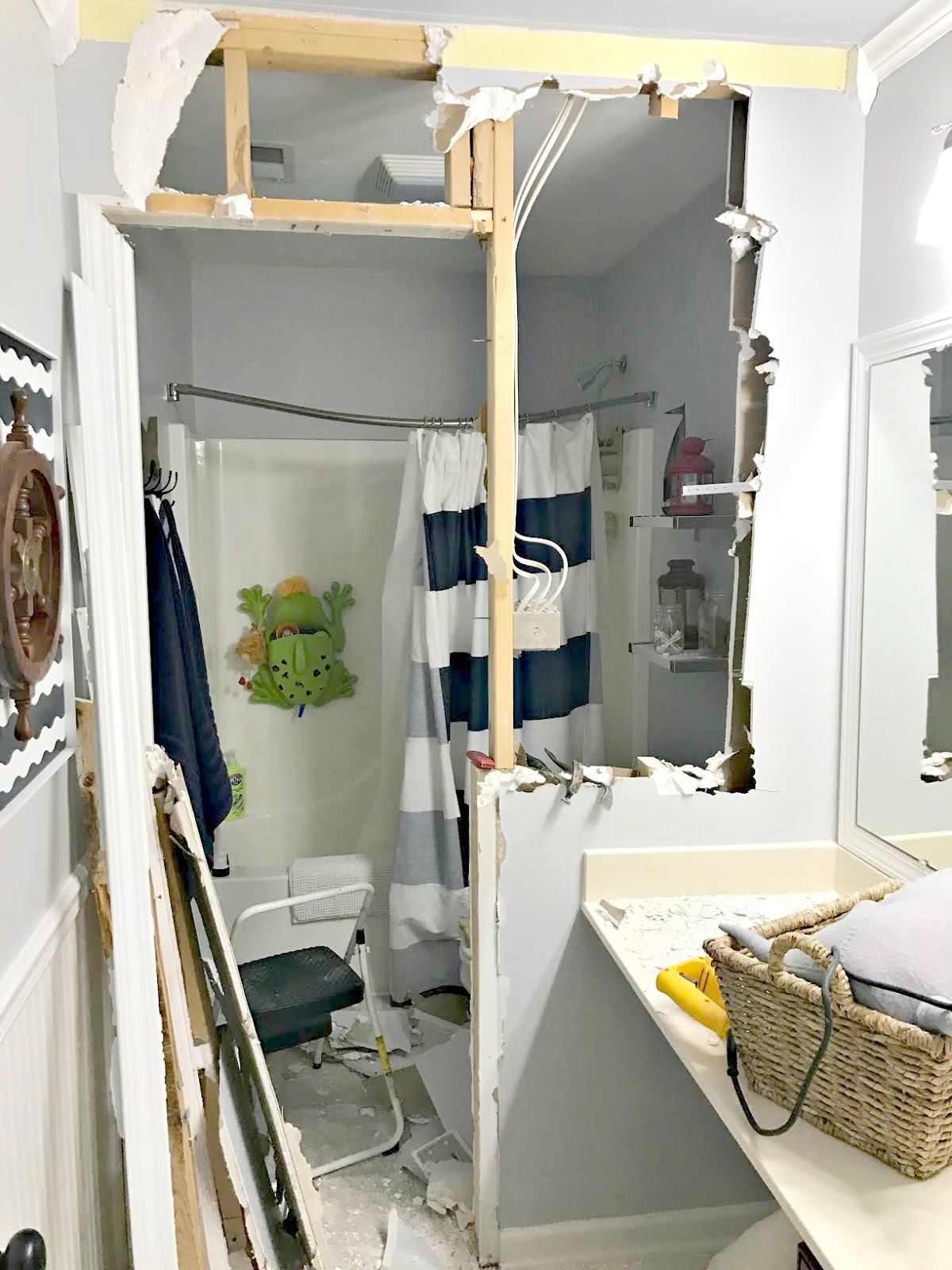 The new bathroom resources and project links Thrifty Decor Chick