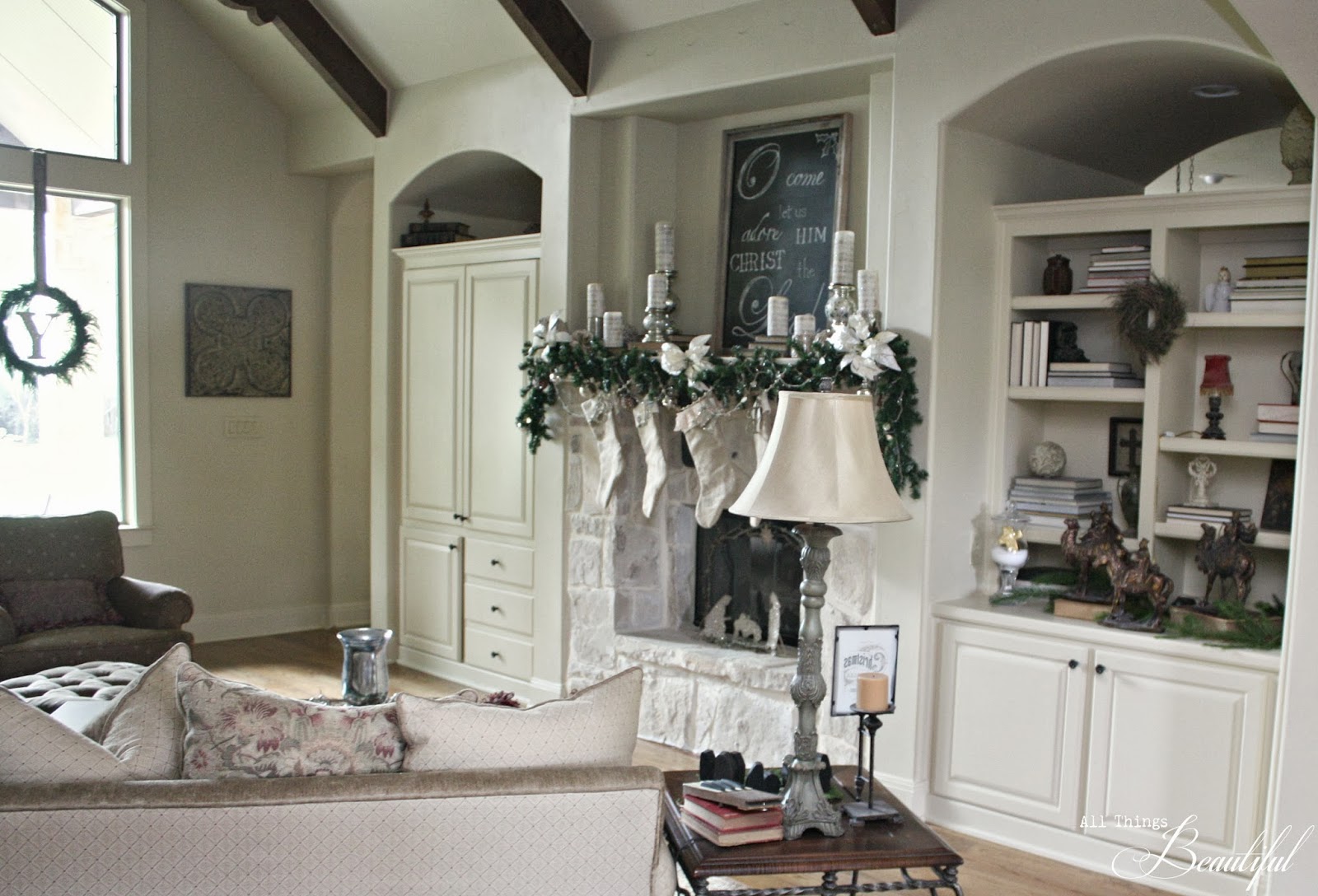 all-things-beautiful-christmas-home-tour-handmade-decor-ideas