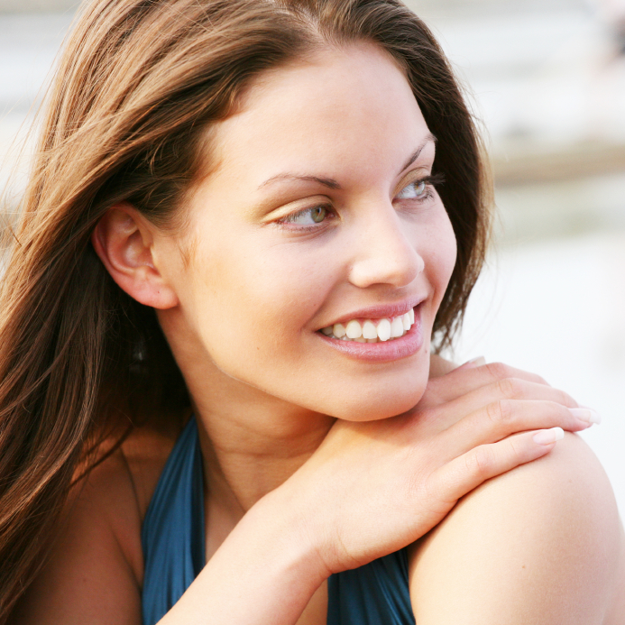 ухоженные девушки. женское лицо. выглядит симпатичнее. холеная девушка. фотогеничное лицо.