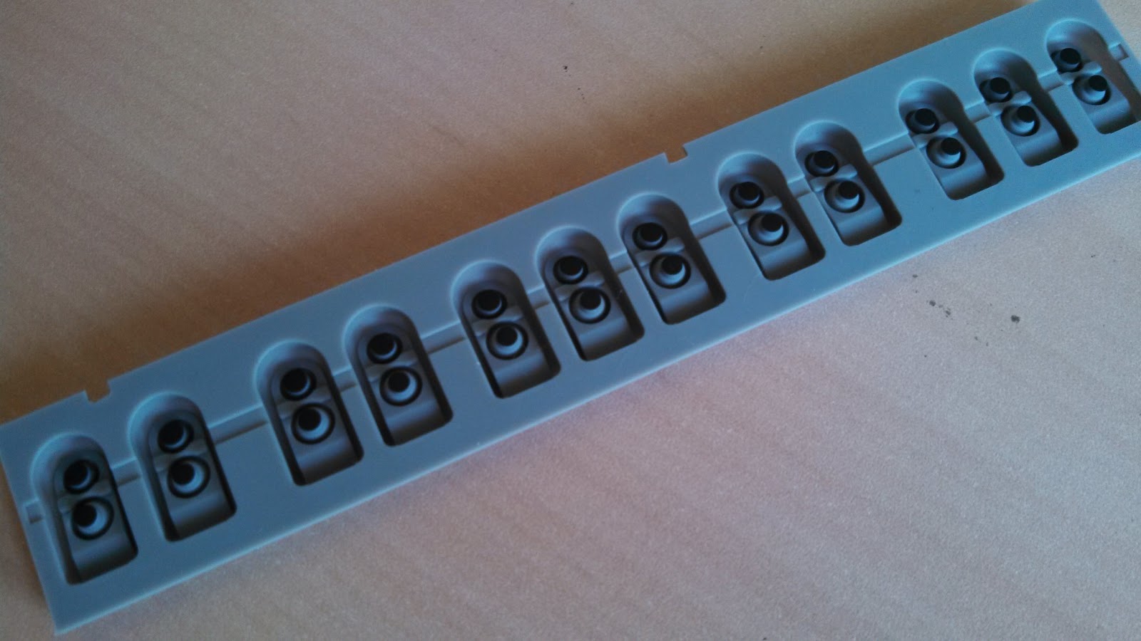 Beneath the Underground Brain Dump Dead or Sticking Keys on Yamaha