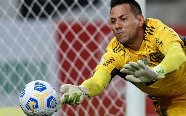 “Didedo Alves”: goleiro do Flamengo lança brincadeira nas redes sociais e leva torcedores à loucura
