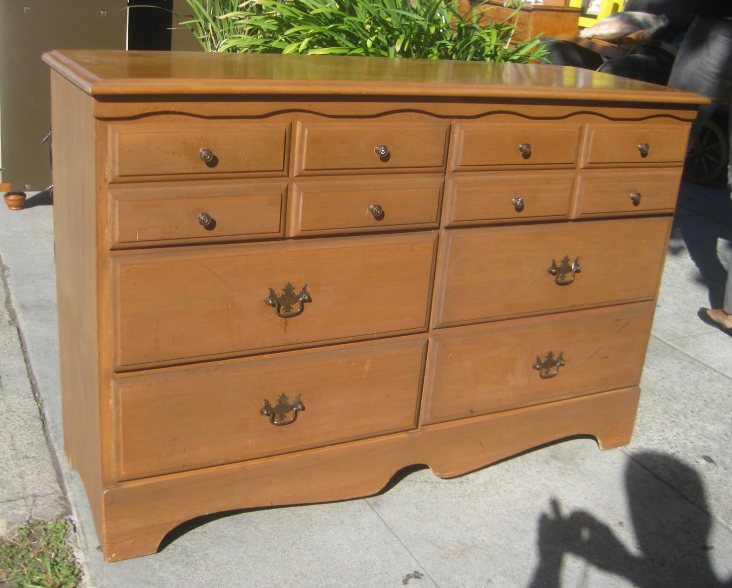 UHURU FURNITURE & COLLECTIBLES SOLD Maple Dresser 60