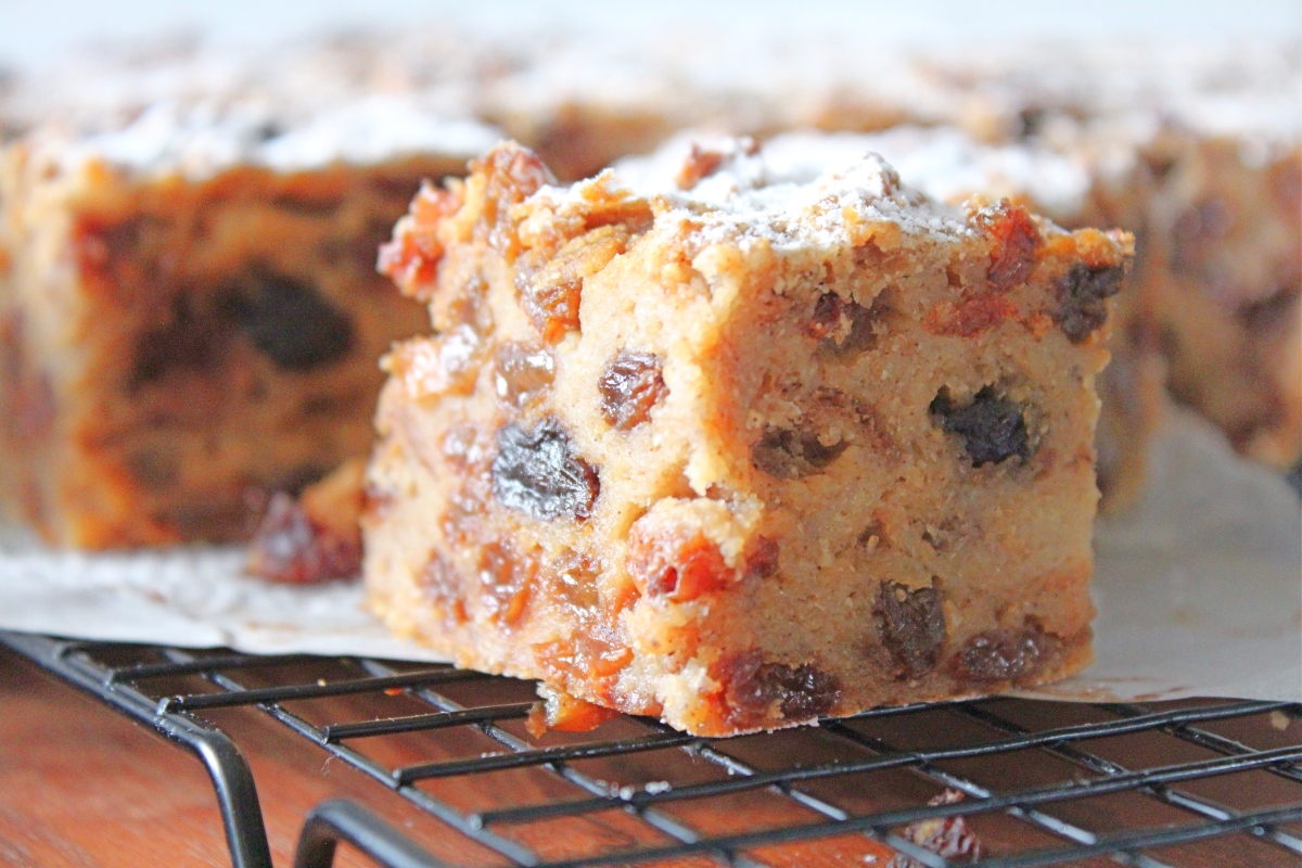 How to make Bread pudding cake