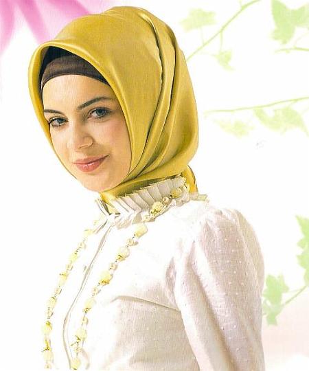 scarf1 Although Muslim women wear