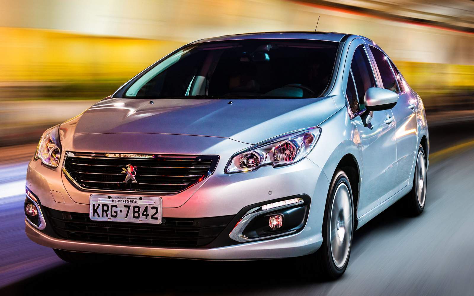 Novo Peugeot 408 2016: fotos, preços e itens de série