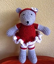 http://www.ravelry.com/patterns/library/christmas-bear-2