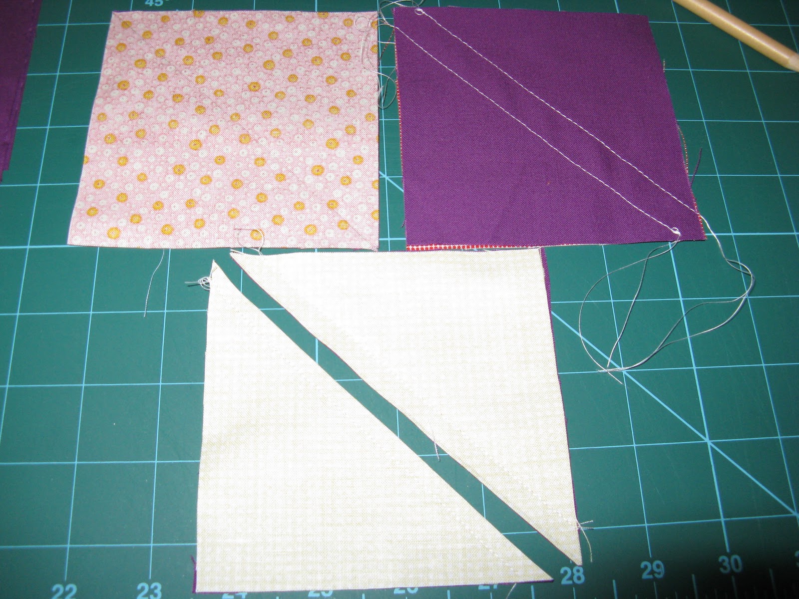 The Anything Goes Quilt Bee: November block - Cheyenne block pattern