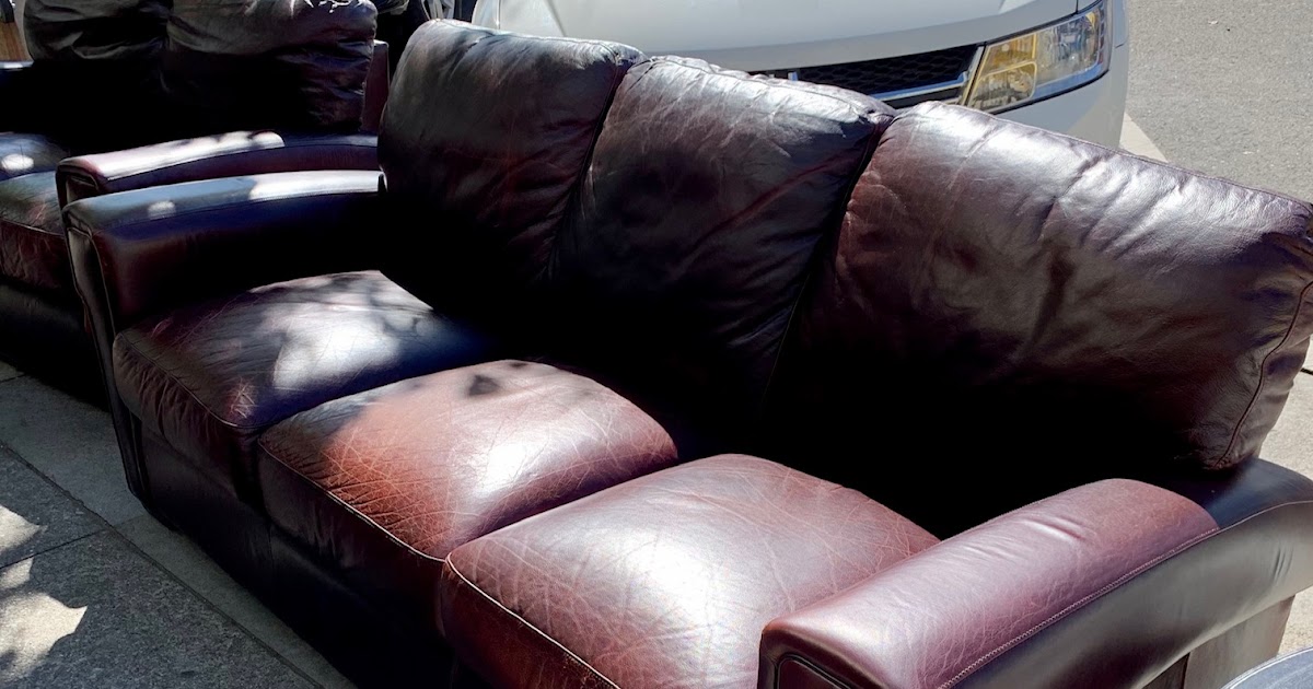 UHURU FURNITURE & COLLECTIBLES SOLD 104714 Cognac Leather Sofabed