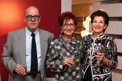 podio: Lanzamiento de Todó por Lorenzo Álvarez en grupo di