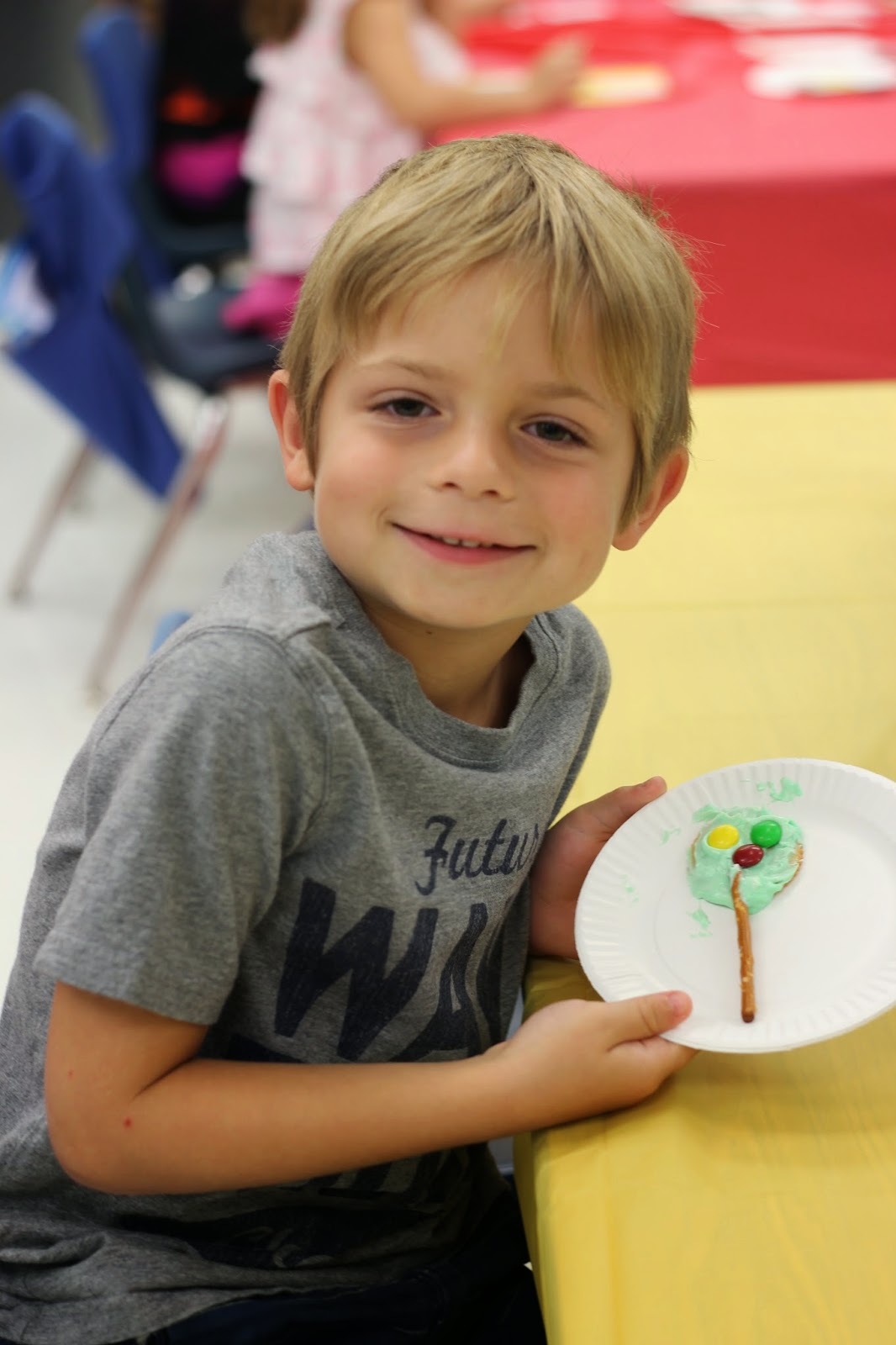 Kindergarten Smiles Apple Day