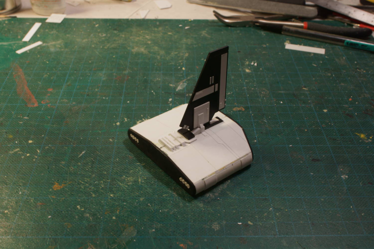 The Alternative Wargamer: Building a Sentinel-class landing craft