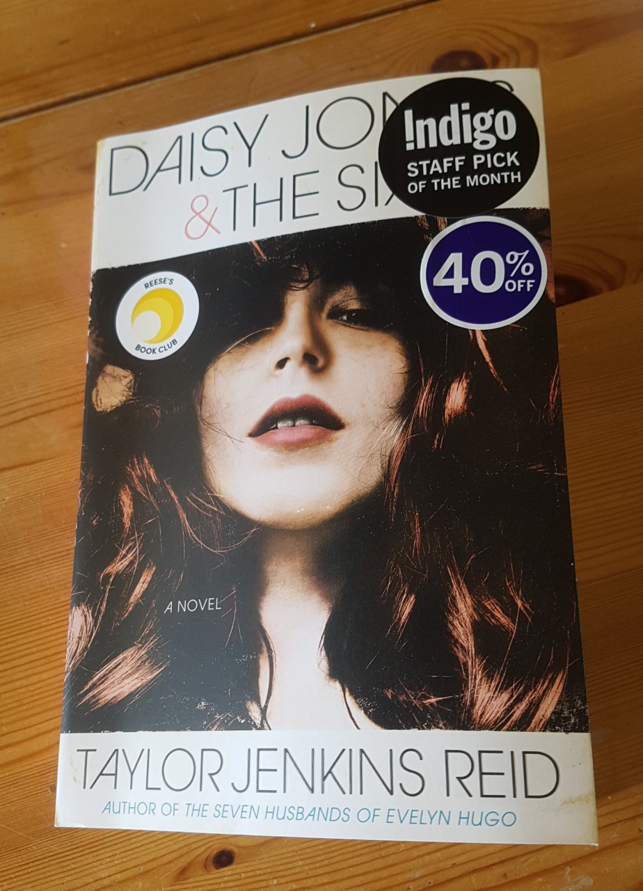 i like to cook Book Club Daisy Jones and The SIx by Taylor Jenkins Reid