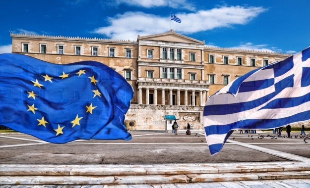 Bloomberg: Οι δύσκολες στιγμές για την Ελλάδα δεν έχουν τελειώσει