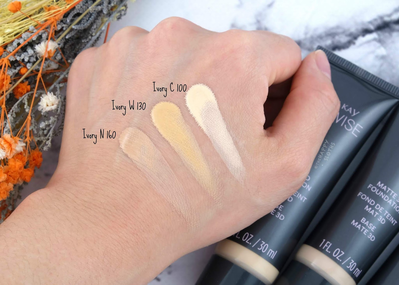 Mary Kay TimeWise Matte 3D Foundation in "Ivory C 100", "Ivo...