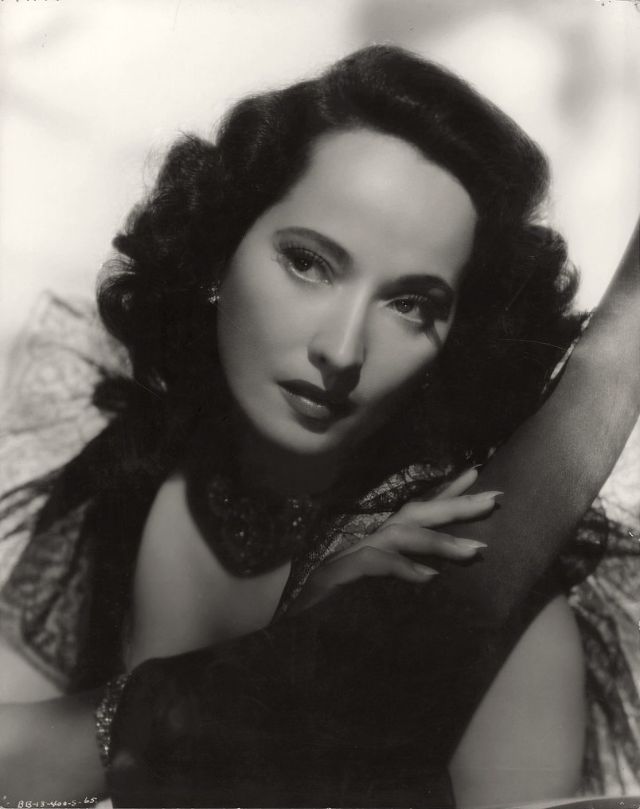 50 Gorgeous Photos of British Actress Merle Oberon in the 1930s and ...