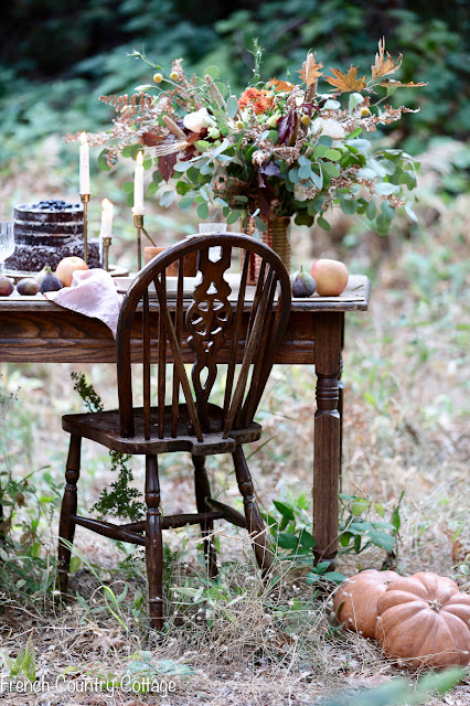 Simple Elegant Autumn Table