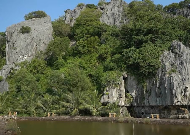 Alligator Cave at Ha Tien