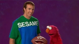 Drew Brees and Elmo present the word Measure. Sesame Street The Best of Elmo 3