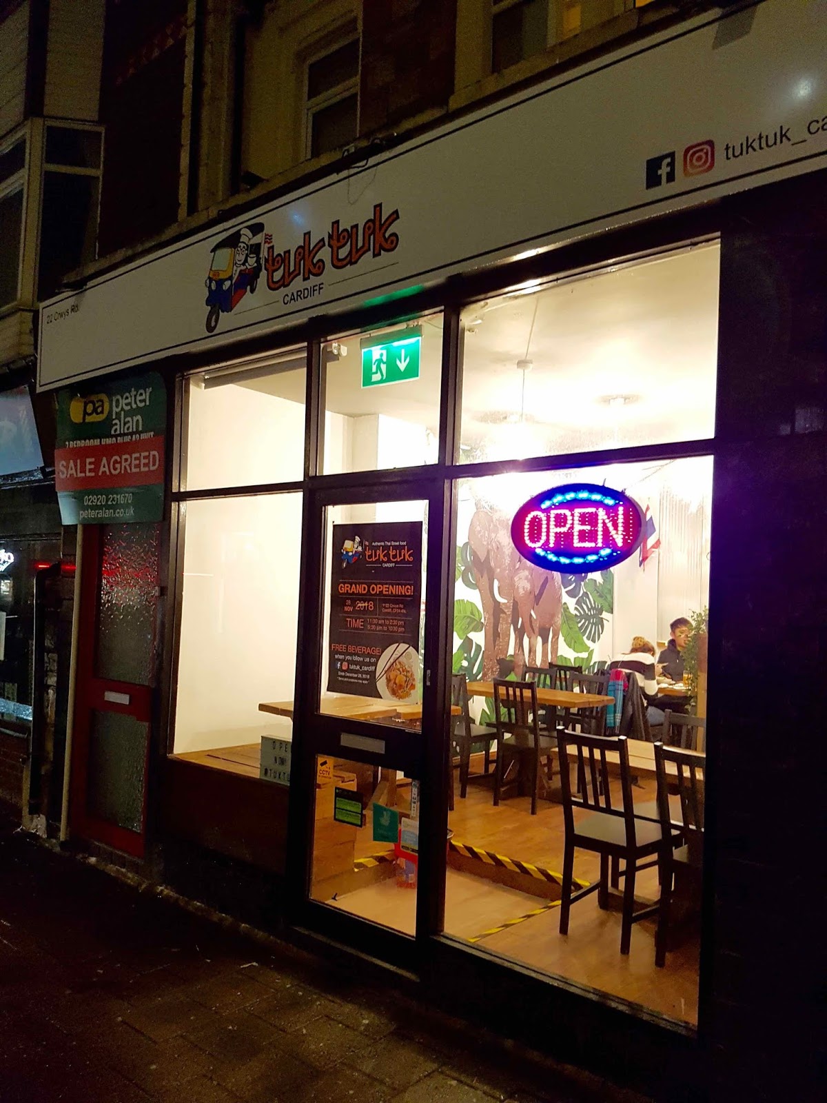 Gourmet Gorro Cardiff food blog featuring restaurant reviews from Wales and beyond Tuk Tuk