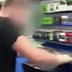 Destruyó Xbox en una tienda por ¡perder en FIFA 17!