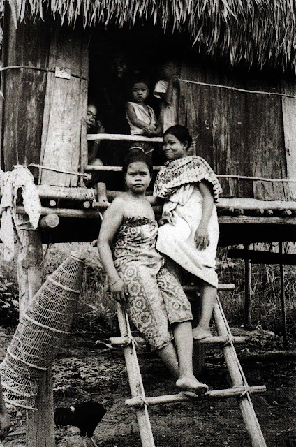 Jahut Orang Asli at Sungai Kiol, Pahang, 1960s