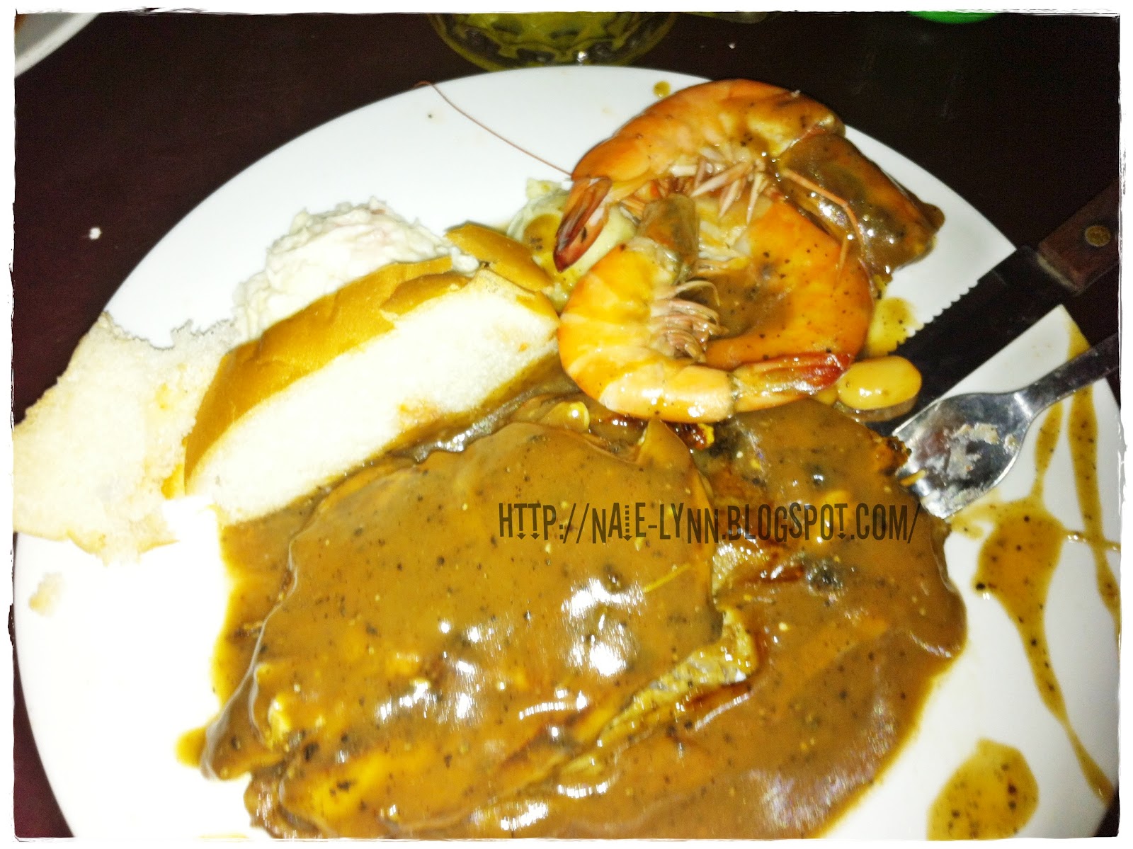 naielynn-hr-steak-house-kg-baru