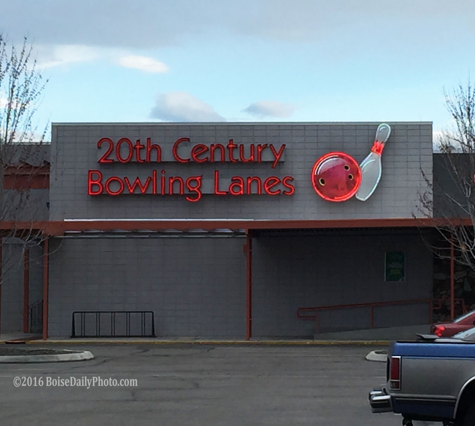 Boise Daily Photo 20th Century Bowling in the 21st Century