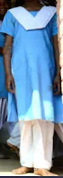 uniforma de scoala - sarafan bleu, pantaloni albi si esarfa alba