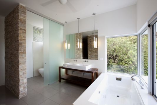 casa-torcida-master-bathroom-design-idea