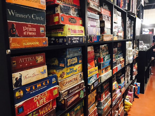 Settlers Cafe - 600+ Board Games