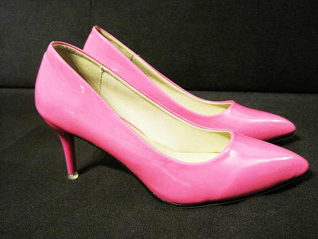 http://www.fashion71.net/korean-style-pointed-toe-kitten-heels-elegant-shoe-p92379.html