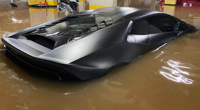 Lamborghini de R$ 1,6 milhão é atingida por enchente em SP; veículo não tinha seguro