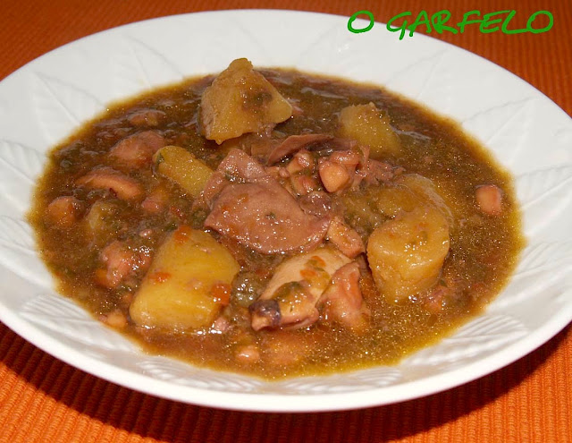  GUISO DE POTA 