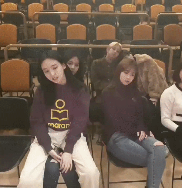 트와이스 까부 나연