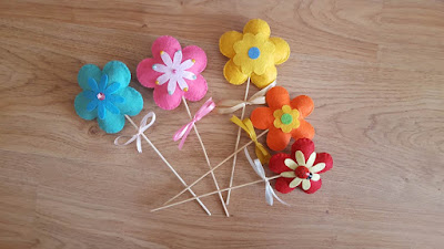 A bouquet of felt flowers A bouquet of felt flowers