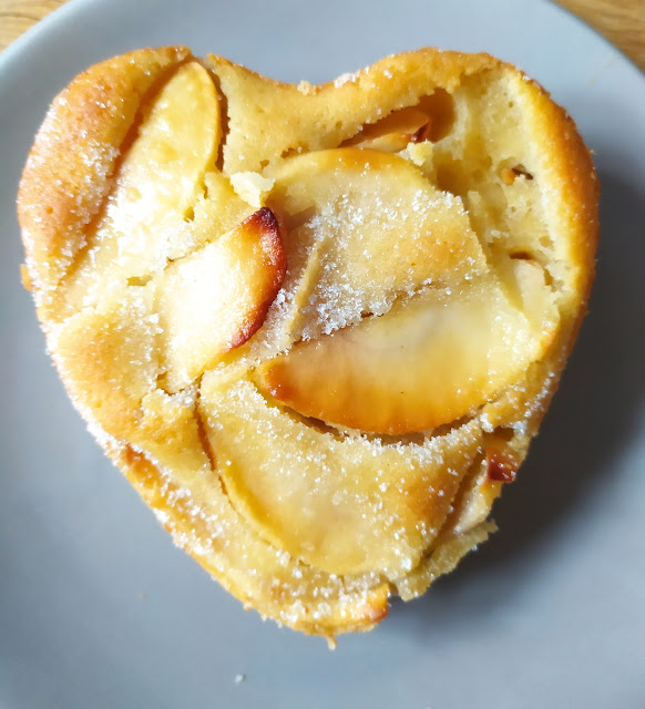 French Food Friday - French Apple Cake/s