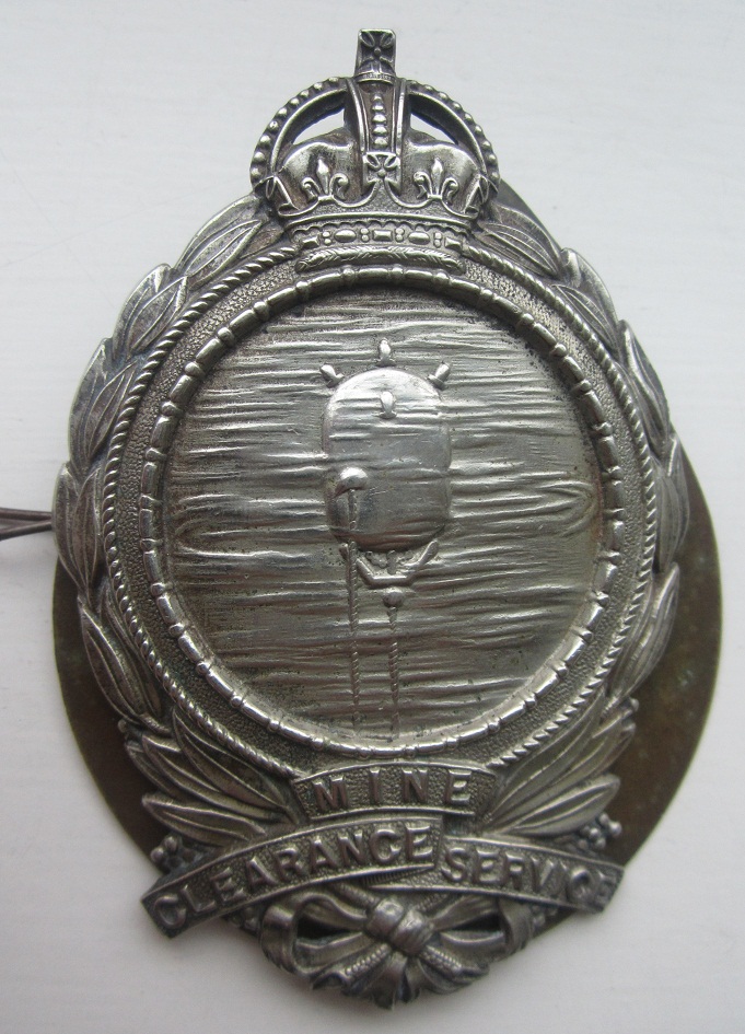 hearts-and-daggers-ww1-mine-clearance-service-sleeve-badge